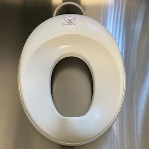 Baby Bjorn toddler toilet seat. Very good condition.